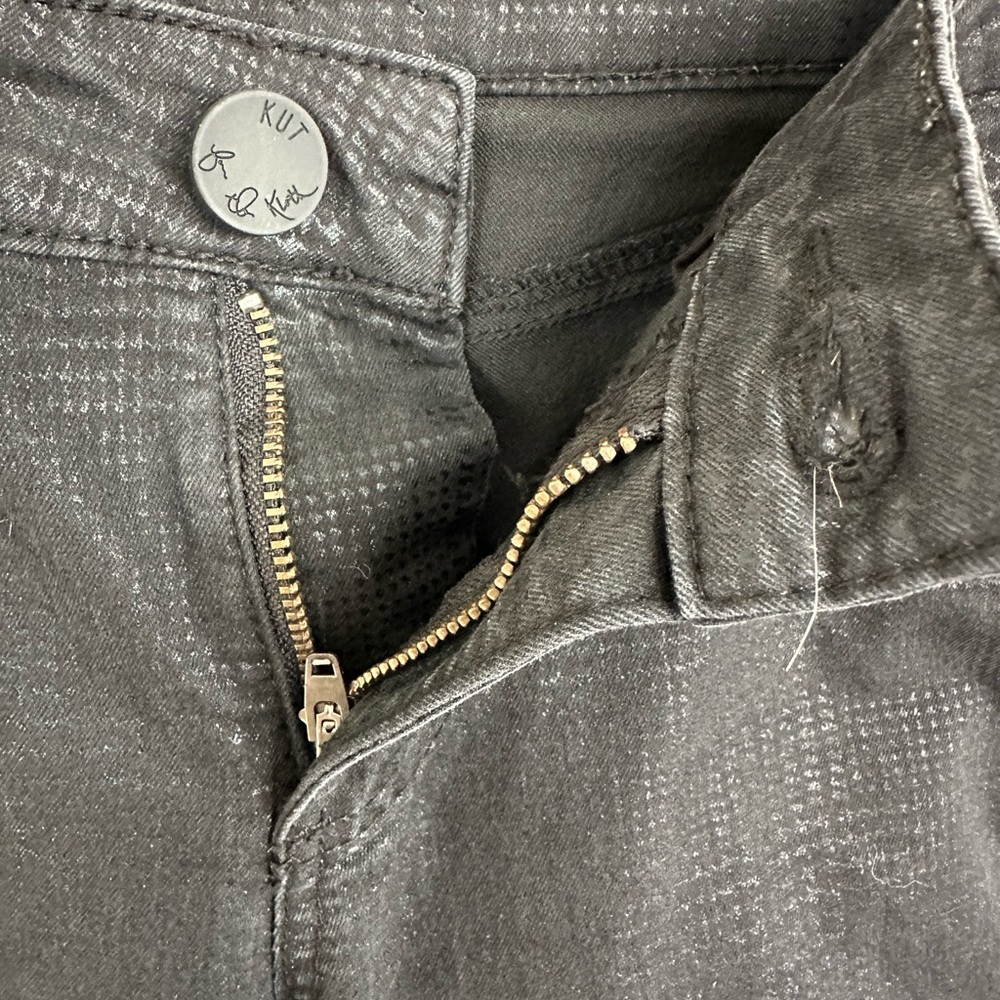 Kut from the Kloth Diana Skinny Black Subtle Herringbone Pattern Jeans Size 6 - Picture 6 of 10
